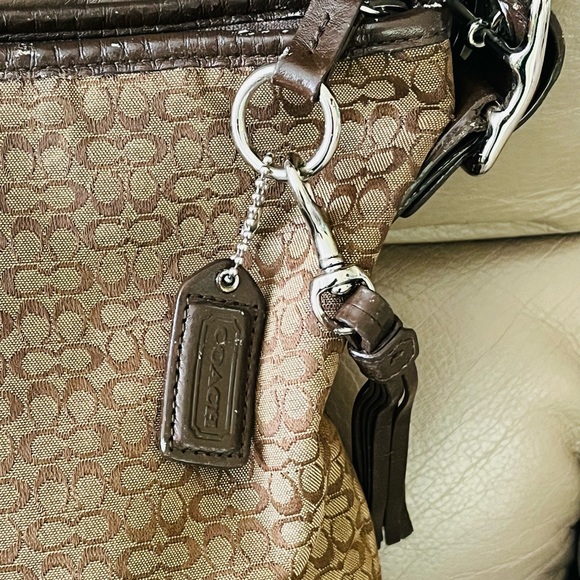 Authentic Coach hobo bag - Picture 3 of 16